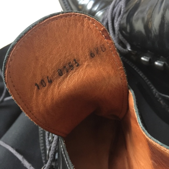 GUCCI Tom Ford ‘99 Black Leather Ankle Boots - Picture 7 of 7